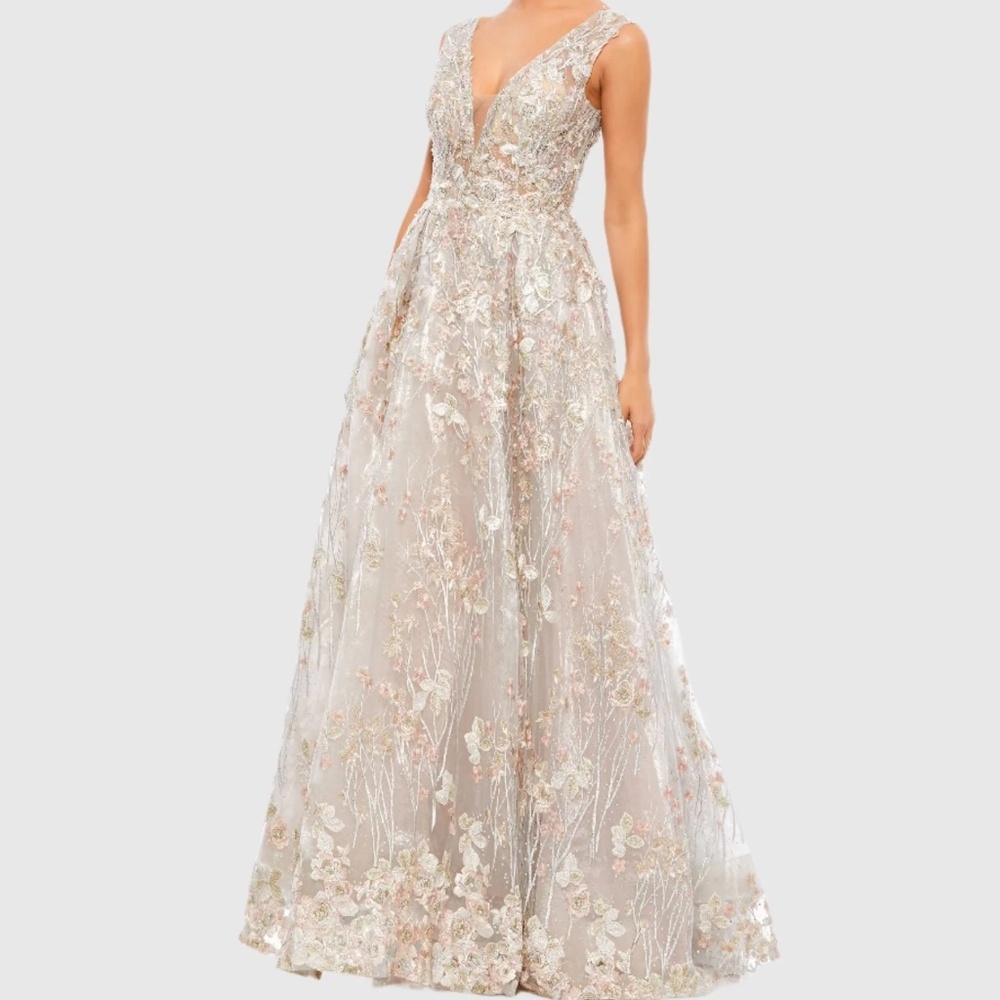 NWT | Mac Duggal  V-Neck Gown 20131 | Sz 8